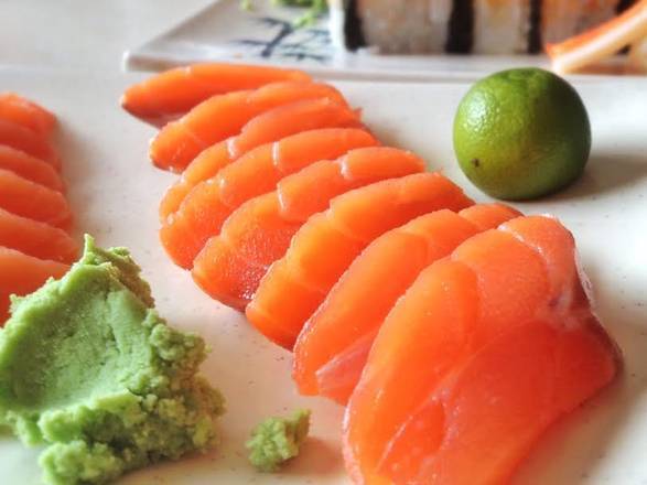 SLT. Salmon Lover Tray 三文鱼盤